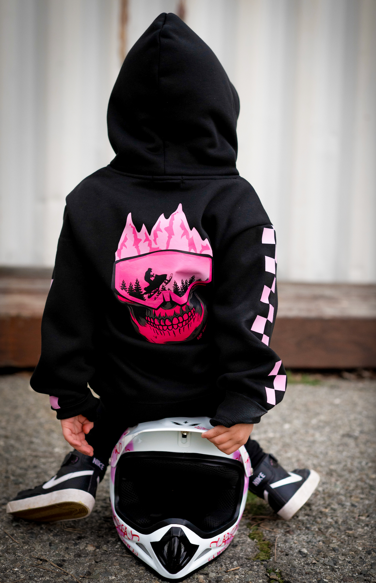 Pink Skull Mountain - Hoodie